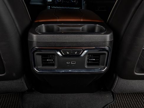 Used 2024 GMC Sierra 2500 Denali Ultimate w/ Max Trailering Package image 33