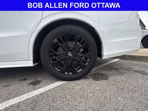 Used 2025 Honda Odyssey Sport-L image 11