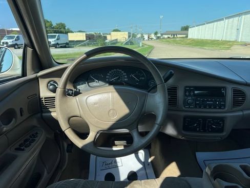 Used 2001 Buick Century Custom w/ Premium Pkg FWD image 17