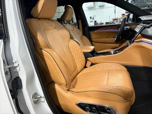 Certified 2024 Jeep Grand Cherokee L Summit image 9