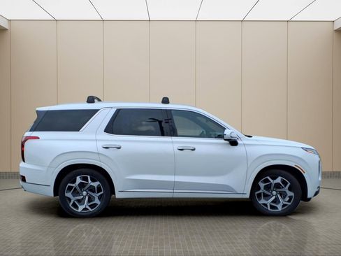 Used 2022 Hyundai Palisade Calligraphy w/ Cargo Package FWD image 5