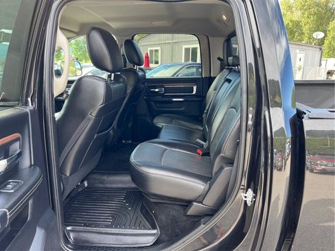 Used 2016 RAM 3500 Laramie w/ Cold Weather Group AWD/4WD image 10
