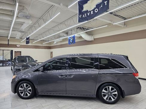 Used 2014 Honda Odyssey Touring image 9