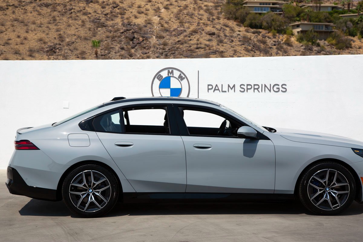 Used 2026 BMW i5 eDrive40 w/ Executive Package AWD/4WD image 6
