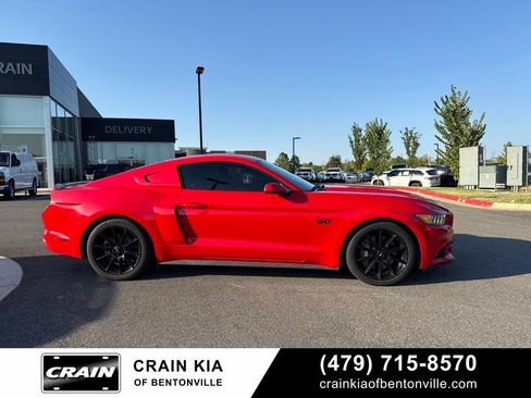 Used 2016 Ford Mustang GT w/ Black Accent Package RWD image 2