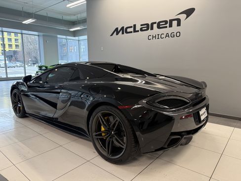Used 2019 McLaren 570S image 2