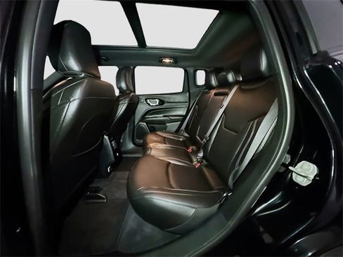 Used 2024 Jeep Compass Limited w/ High Altitude Package image 19