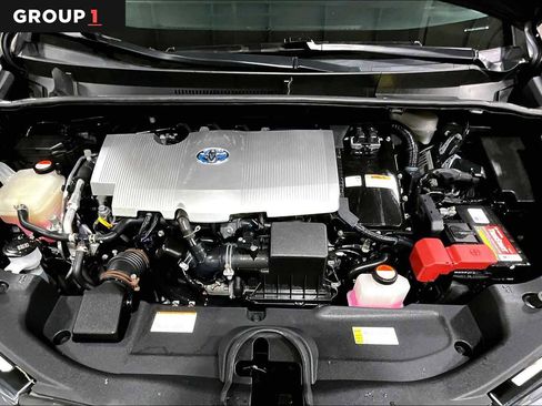 Certified 2016 Toyota Prius Three image 31