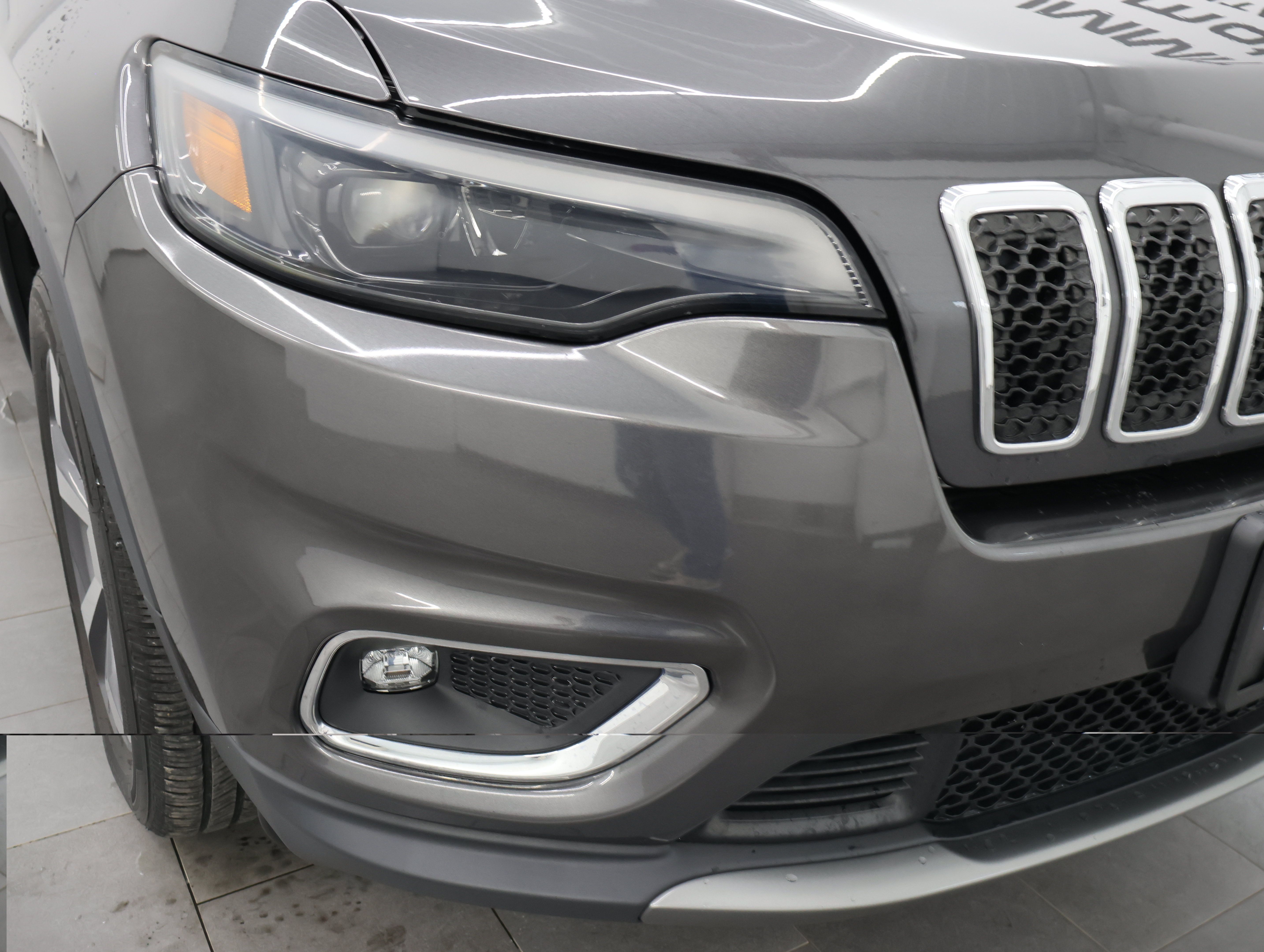 Used 2019 Jeep Cherokee Limited w/ Trailer Tow Group AWD/4WD image 21