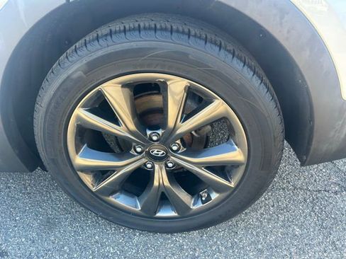 Used 2017 Hyundai Santa Fe Sport image 6