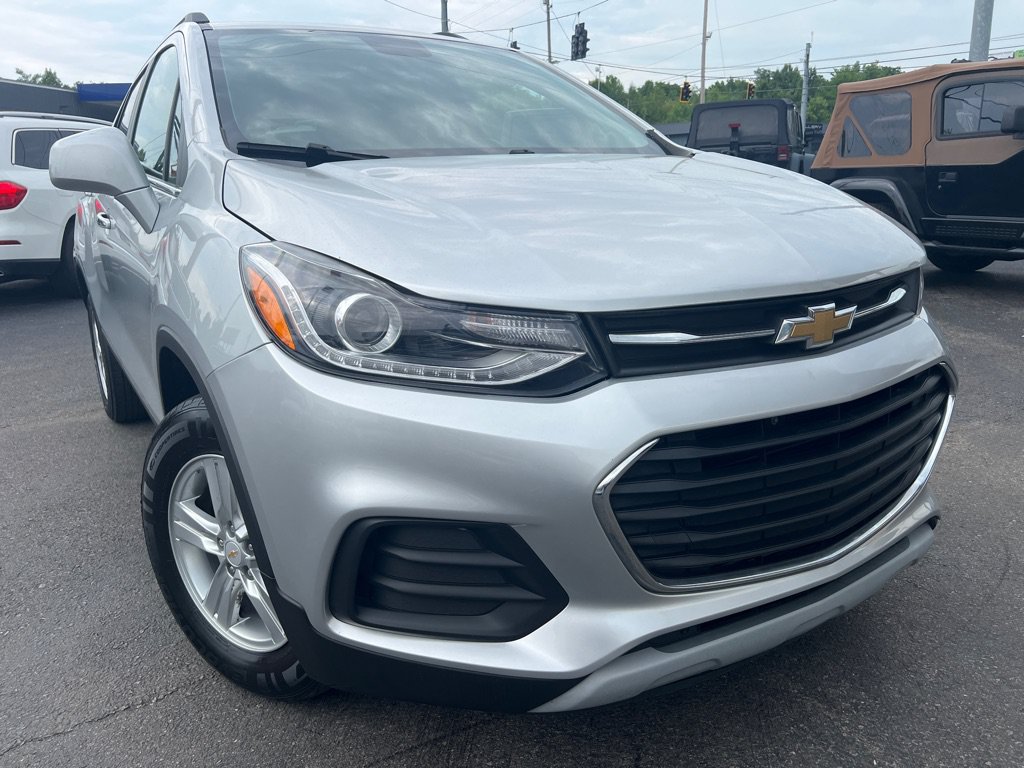 Used 2018 Chevrolet Trax LT w/ LT Convenience Package AWD/4WD image 8