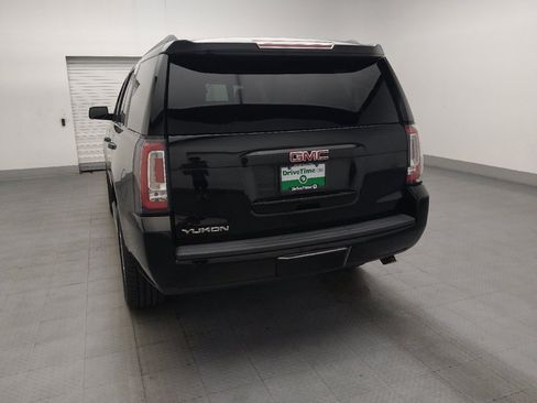 Used 2017 GMC Yukon SLT w/ Premium Edition RWD image 6