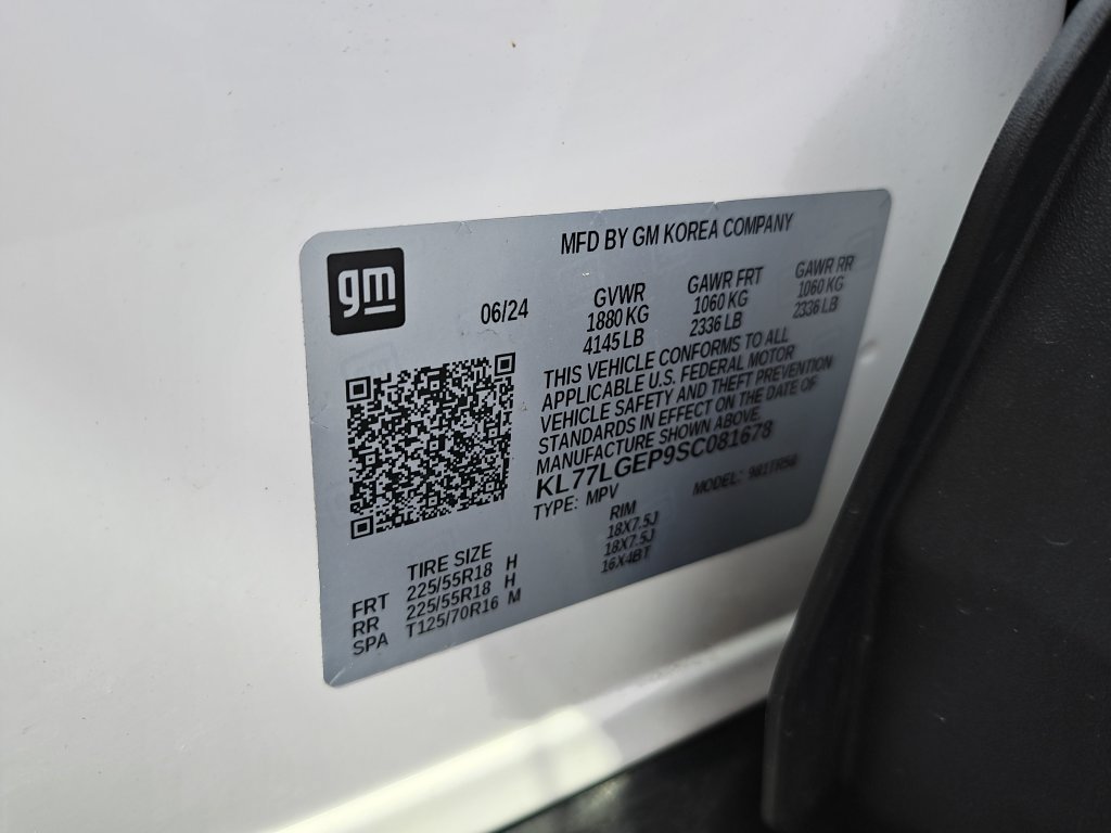 Used 2025 Chevrolet Trax RS w/ Driver Confidence Package FWD image 28