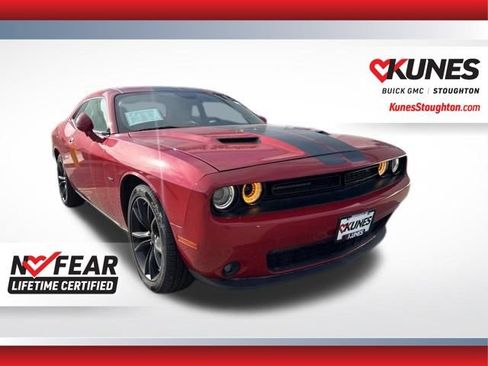 Used 2016 Dodge Challenger R/T Plus RWD image 1