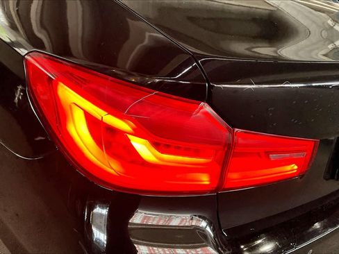 Used 2018 BMW 530i 530i image 28