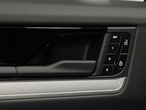 New 2026 Porsche Cayenne AWD/4WD image 27