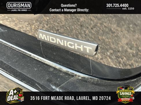 Used 2023 Nissan Sentra SR w/ Midnight Edition Package FWD image 21