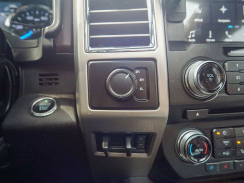 Used 2017 Ford F350 Platinum w/ Platinum Ultimate Package image 23