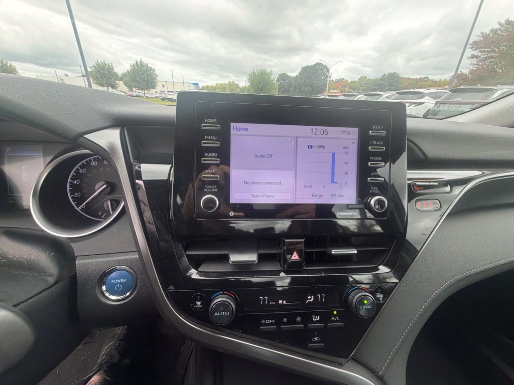 Used 2024 Toyota Camry LE w/ Cold Weather Package FWD image 18