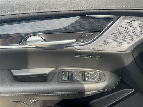 Used 2025 Cadillac XT5 Premium Luxury AWD/4WD image 10