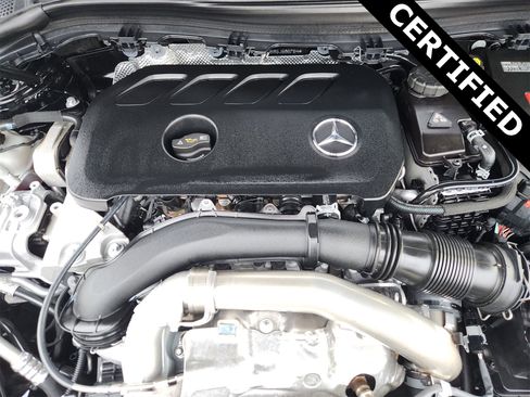 Certified 2025 Mercedes-Benz GLA 250 image 33