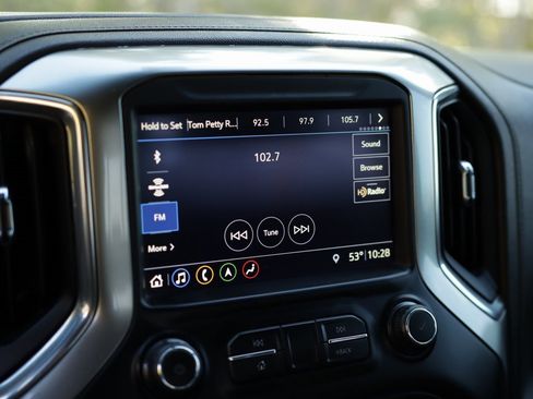 Used 2019 Chevrolet Silverado 1500 LTZ w/ LTZ Plus Package image 13