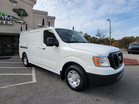 Used 2020 Nissan NV 1500 SV image 1