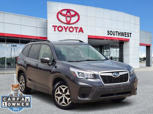 Used 2020 Subaru Forester Premium AWD/4WD image 1