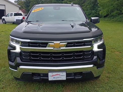 Used 2023 Chevrolet Silverado 1500 LT AWD/4WD image 2