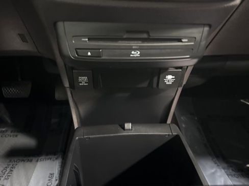 Used 2020 Honda Odyssey Touring image 24