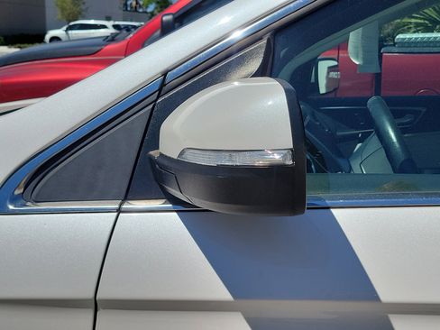 Used 2017 Ford Edge Titanium w/ Equipment Group 302A image 5