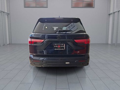 New 2025 Toyota Sequoia Platinum image 4