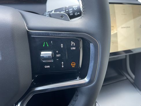 Certified 2024 Land Rover Discovery Sport S AWD/4WD image 22