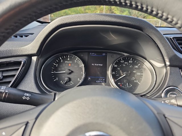 Used 2018 Nissan Rogue SV w/ Premium Package AWD/4WD image 20