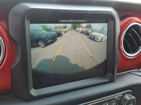 Used 2019 Jeep Wrangler Unlimited Rubicon AWD/4WD image 18