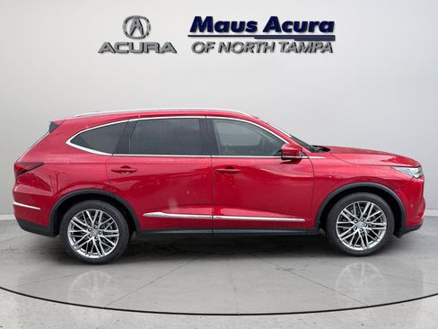 Used 2023 Acura MDX SH-AWD w/ Advance Package image 3