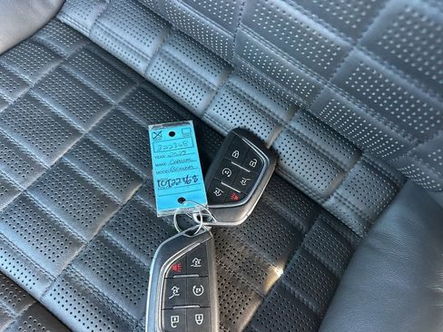 Used 2023 Cadillac Escalade ESV Sport Platinum image 39