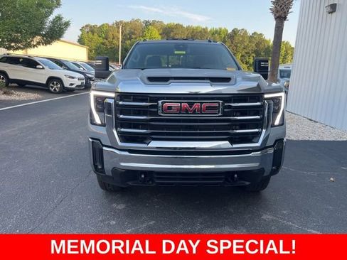 Used 2025 GMC Sierra 3500 SLE w/ Preferred Package AWD/4WD image 35