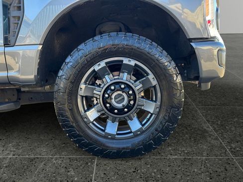 Used 2023 Ford F250 Lariat w/ Sport Appearance Package AWD/4WD image 10