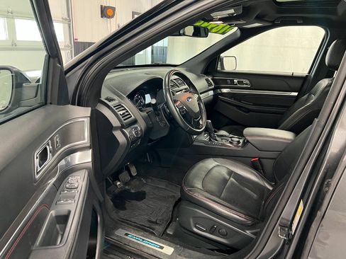 Used 2019 Ford Explorer Sport w/ Equipment Group 401A AWD/4WD image 7