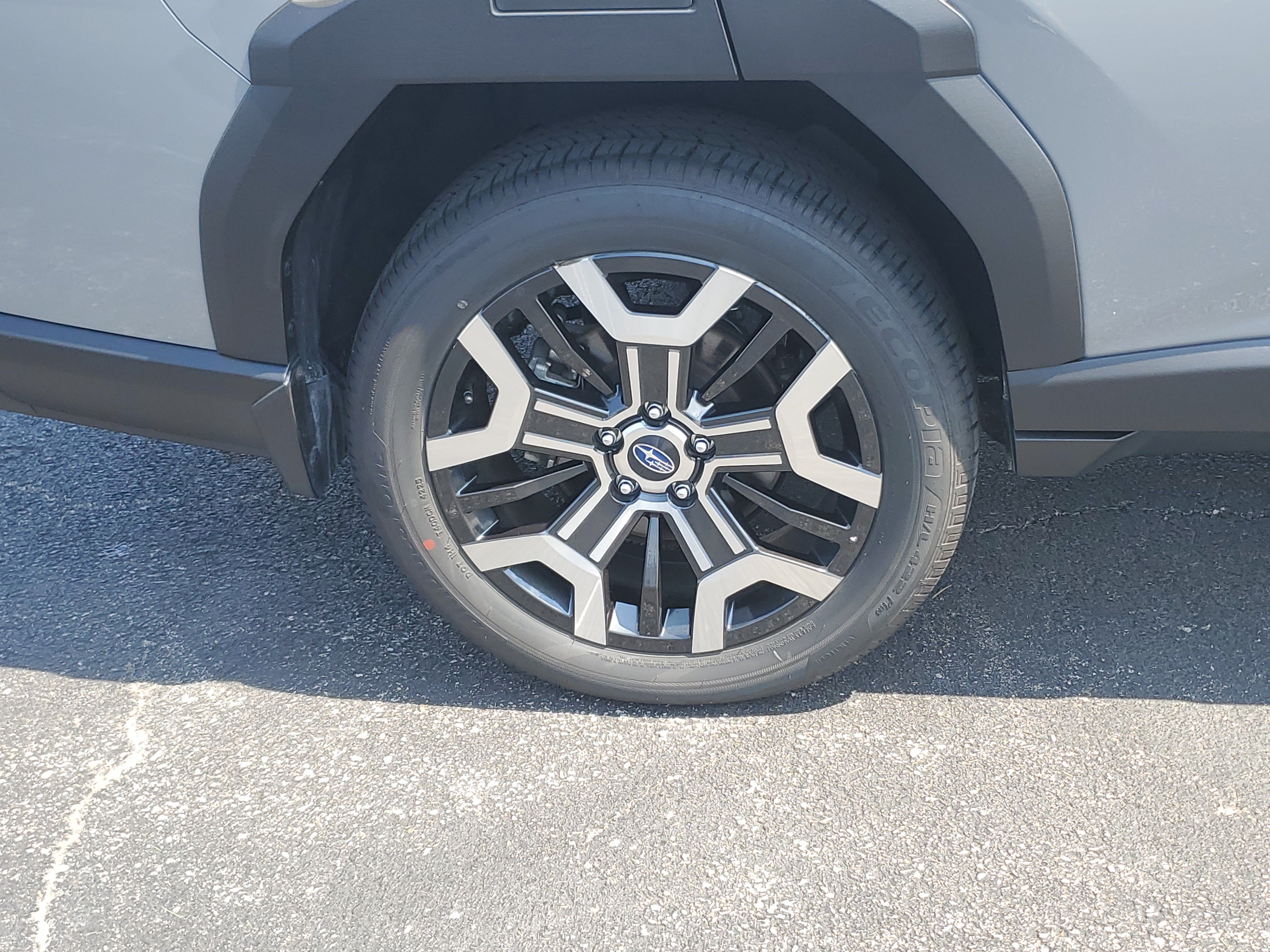 Certified 2026 Subaru Outback Touring XT AWD/4WD image 6