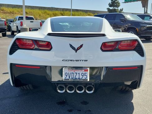 Used 2019 Chevrolet Corvette Stingray Coupe w/ Carbon Flash Badge Package RWD image 18