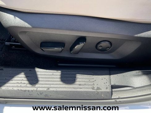 Certified 2023 Nissan Rogue SL AWD/4WD image 15