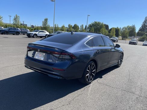 Used 2023 Honda Accord Touring image 5
