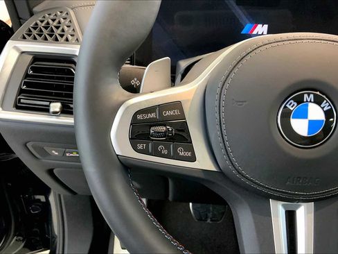 Used 2026 BMW X5 M60i image 23