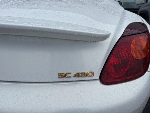 Used 2002 Lexus SC 430 Convertible image 19