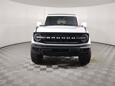 Used 2022 Ford Bronco Outer Banks image 2