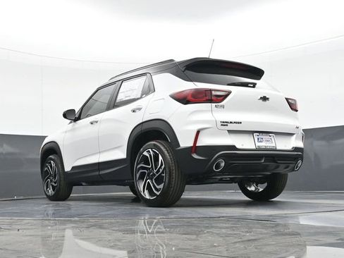 New 2026 Chevrolet TrailBlazer RS w/ Convenience Package AWD/4WD image 38