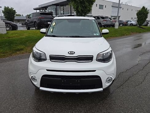 Used 2018 Kia Soul + FWD image 9