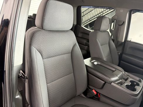 Used 2020 Chevrolet Silverado 1500 Custom w/ Custom Value Package AWD/4WD image 23
